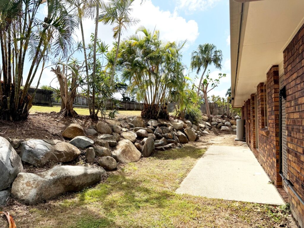 14 Muldoon Court, Eimeo, QLD 4740 AUS