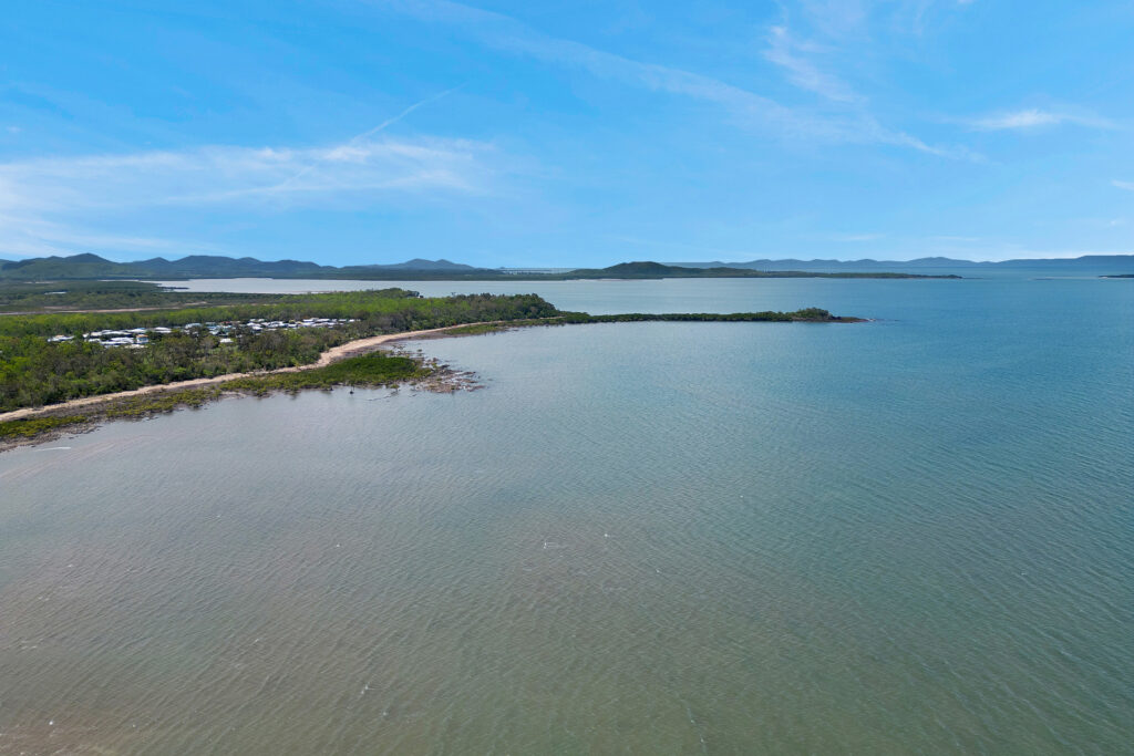 33 Ramp Road, St Helens Beach, QLD 4798 AUS