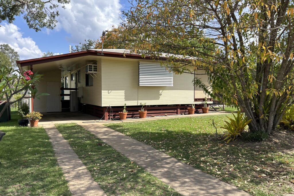 23 Hannah Crescent, Dysart, QLD 4745 AUS