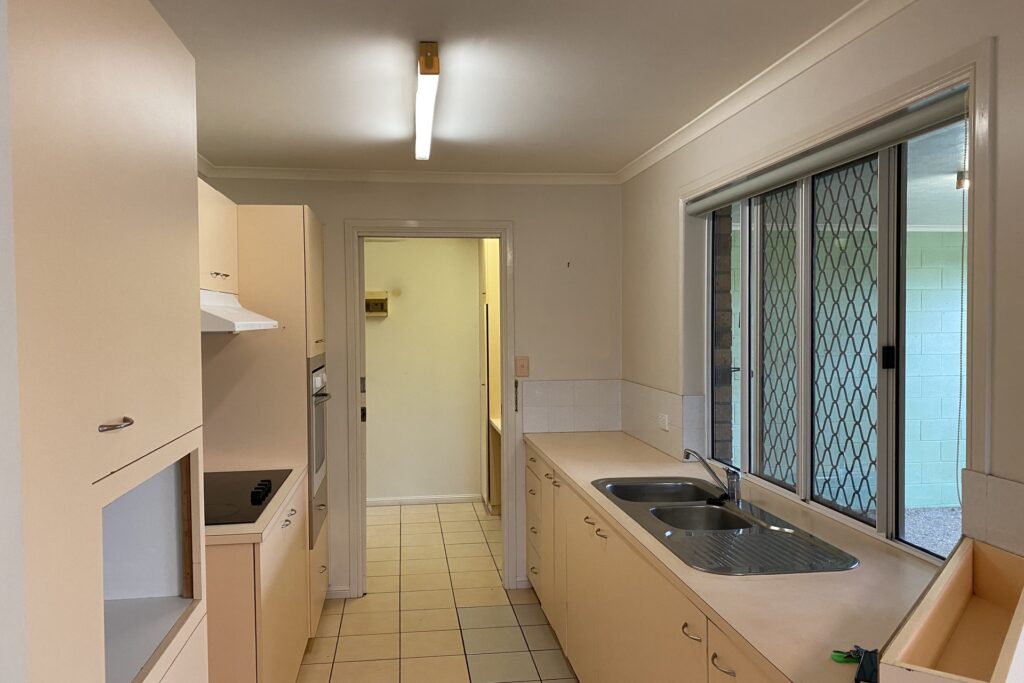 1/2 Tinonee Court, East Mackay, QLD 4740 AUS