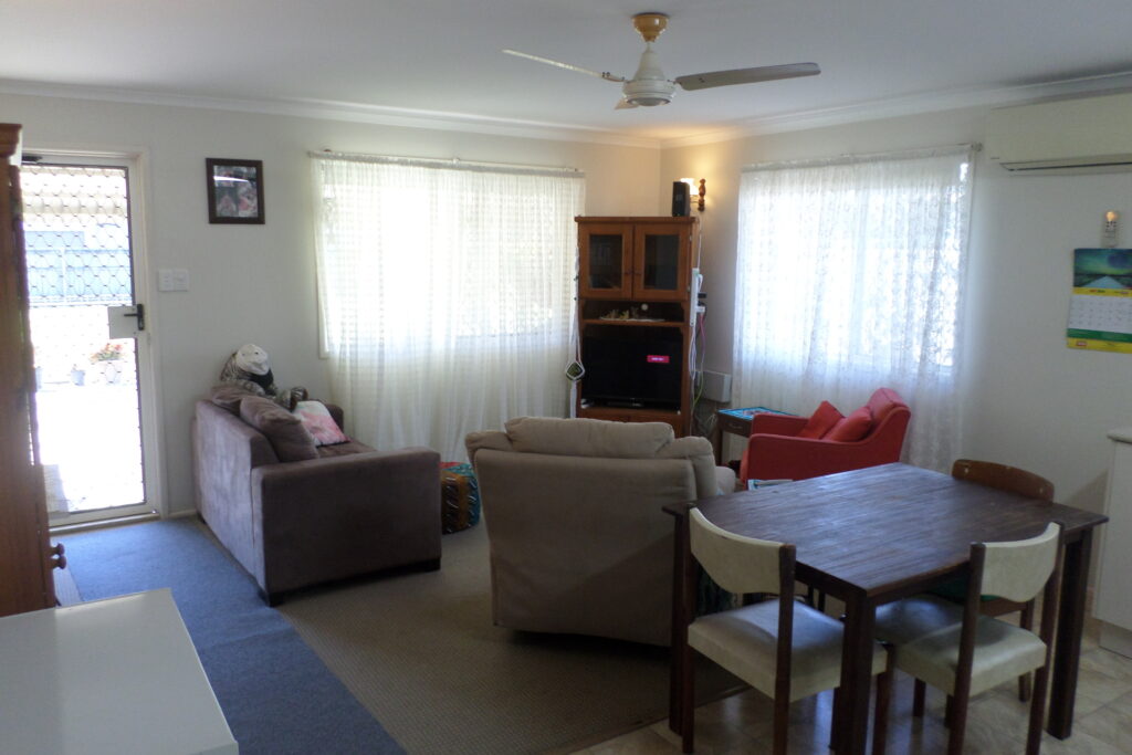 2/17 Symons Street, South Mackay, QLD 4740 AUS