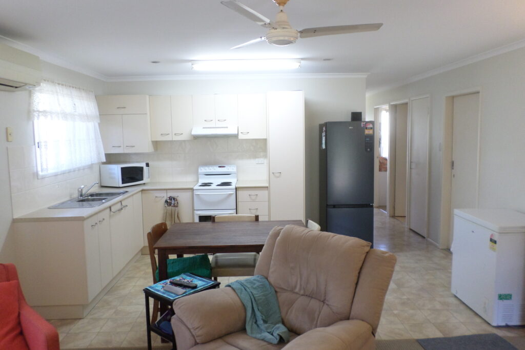 2/17 Symons Street, South Mackay, QLD 4740 AUS