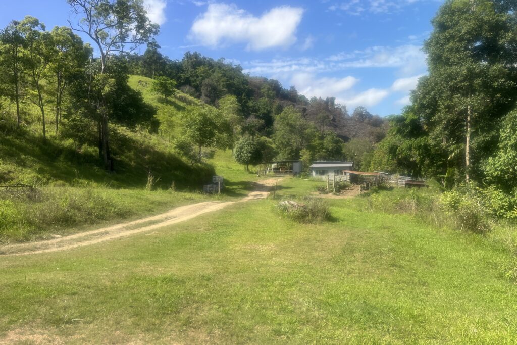 Seninis Road, Finch Hatton, QLD 4756 AUS