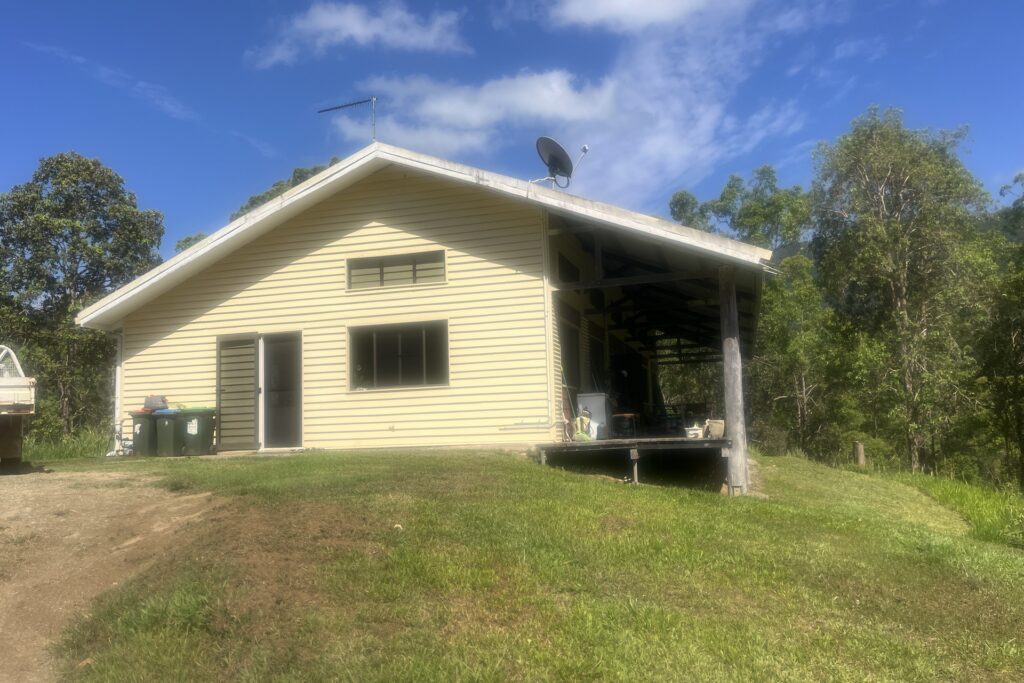 Seninis Road, Finch Hatton, QLD 4756 AUS