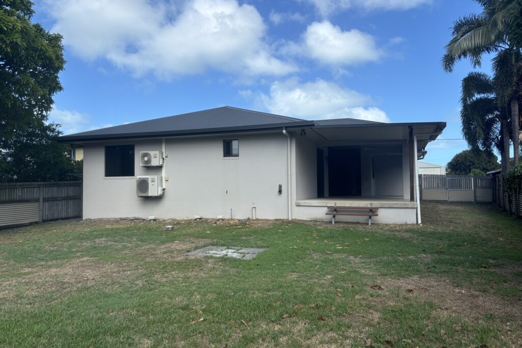 5 Preston Street, Slade Point, QLD 4740 AUS