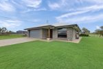 109 Moonlight Drive, Sarina, QLD 4737 AUS