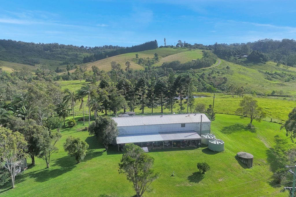 3 Clarke Range Road, Crediton, QLD 4757 AUS