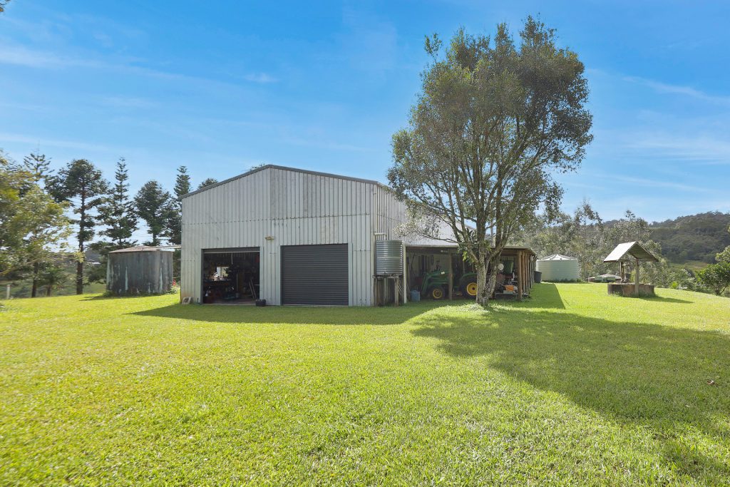 3 Clarke Range Road, Crediton, QLD 4757 AUS