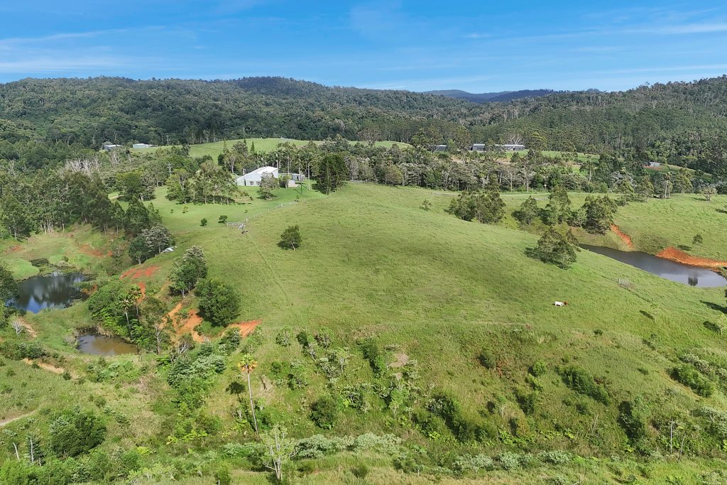 3 Clarke Range Road, Crediton, QLD 4757 AUS