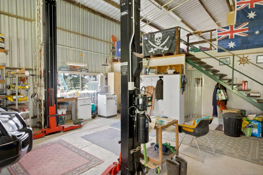 3 Clarke Range Road, Crediton, QLD 4757 AUS