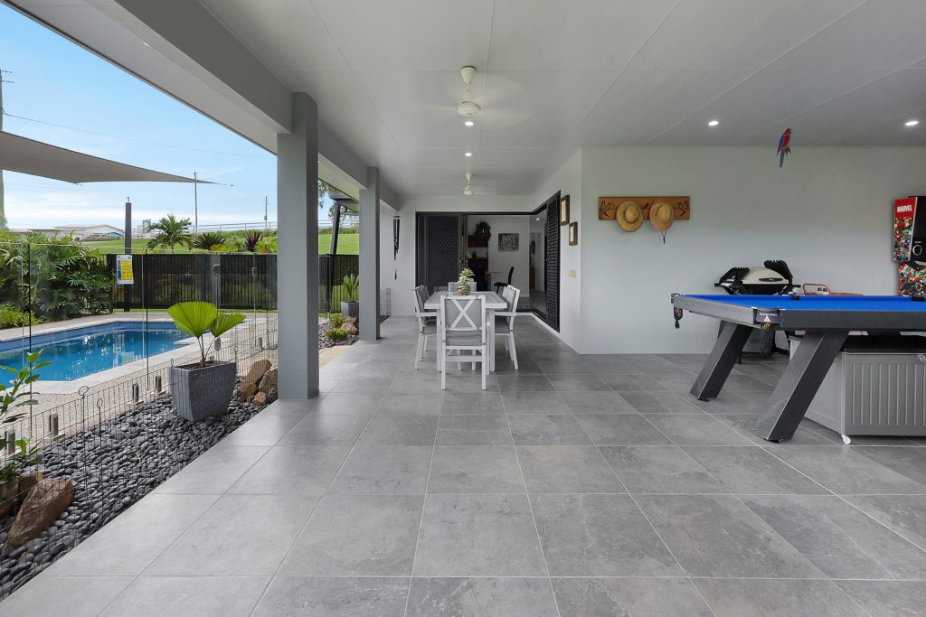 6 Panoramic Drive, Sarina, QLD 4737 AUS