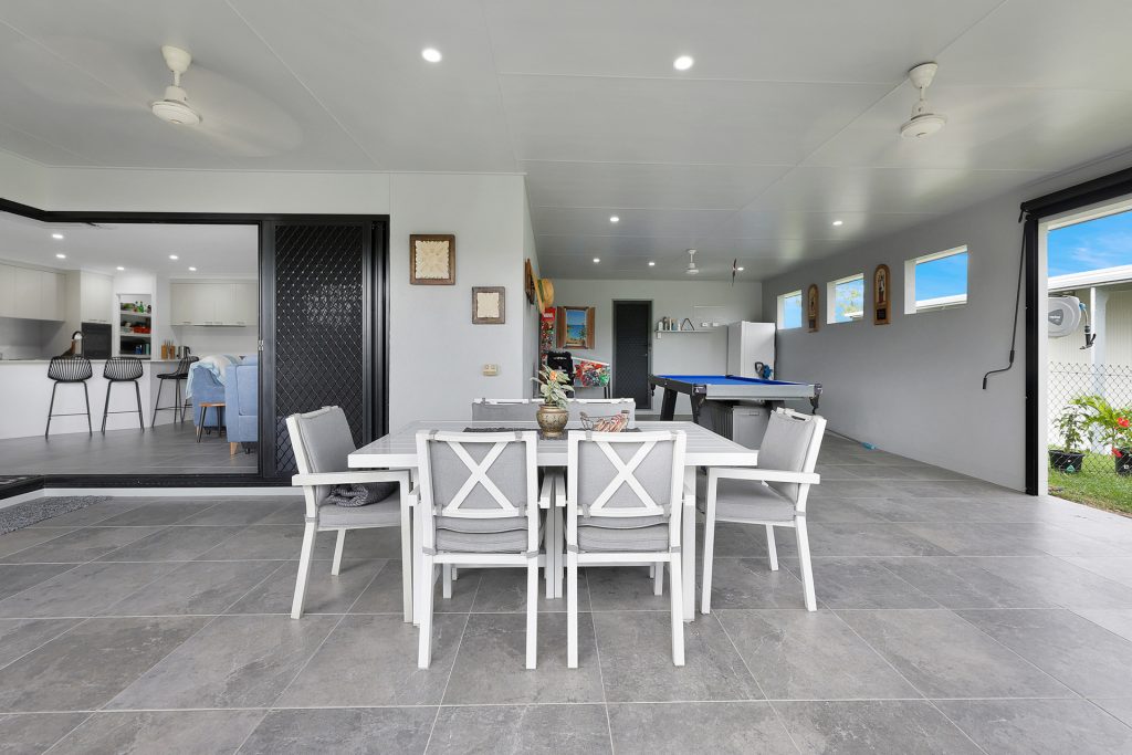 6 Panoramic Drive, Sarina, QLD 4737 AUS