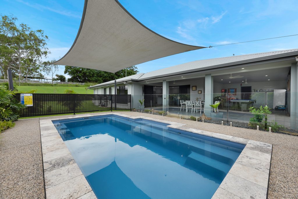 6 Panoramic Drive, Sarina, QLD 4737 AUS