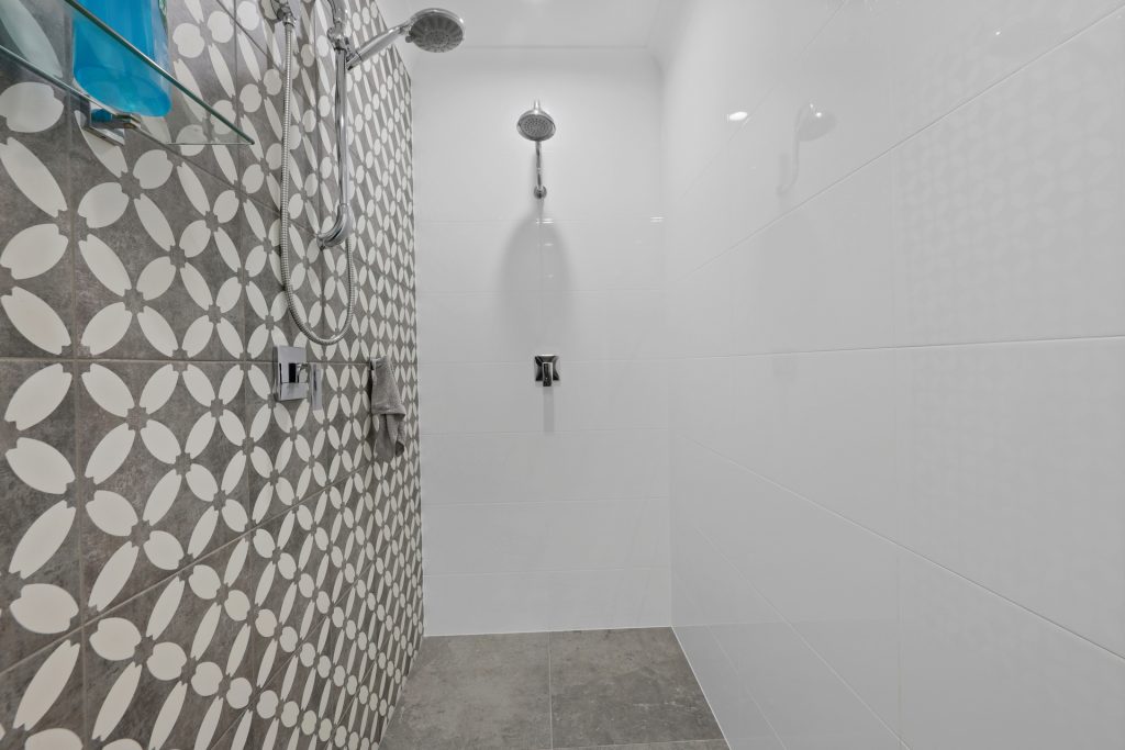 6 Panoramic Drive, Sarina, QLD 4737 AUS