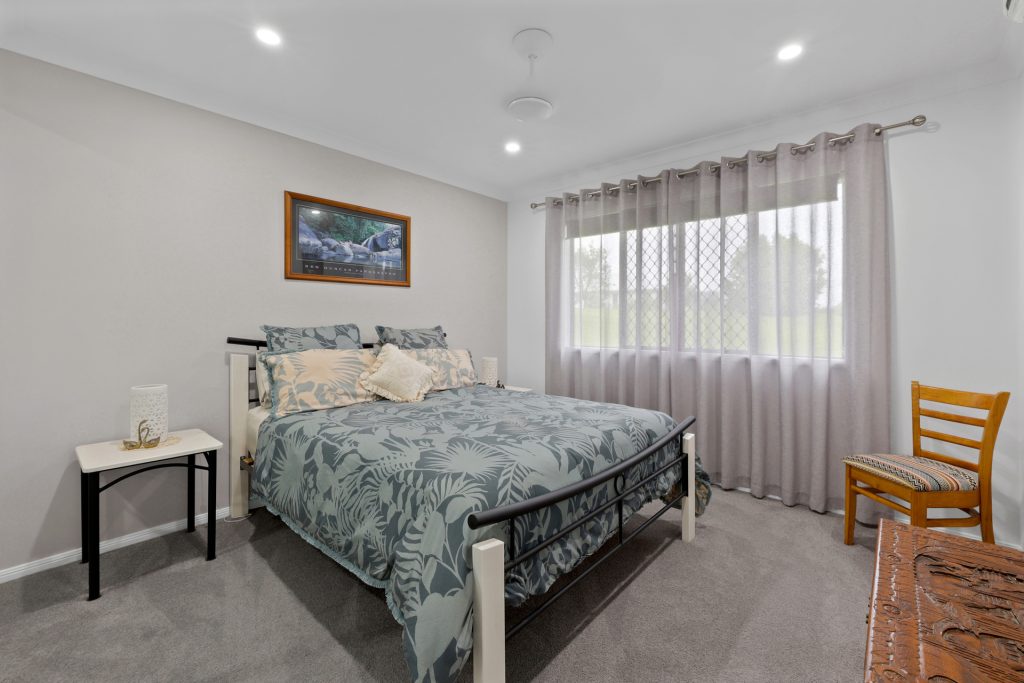 6 Panoramic Drive, Sarina, QLD 4737 AUS