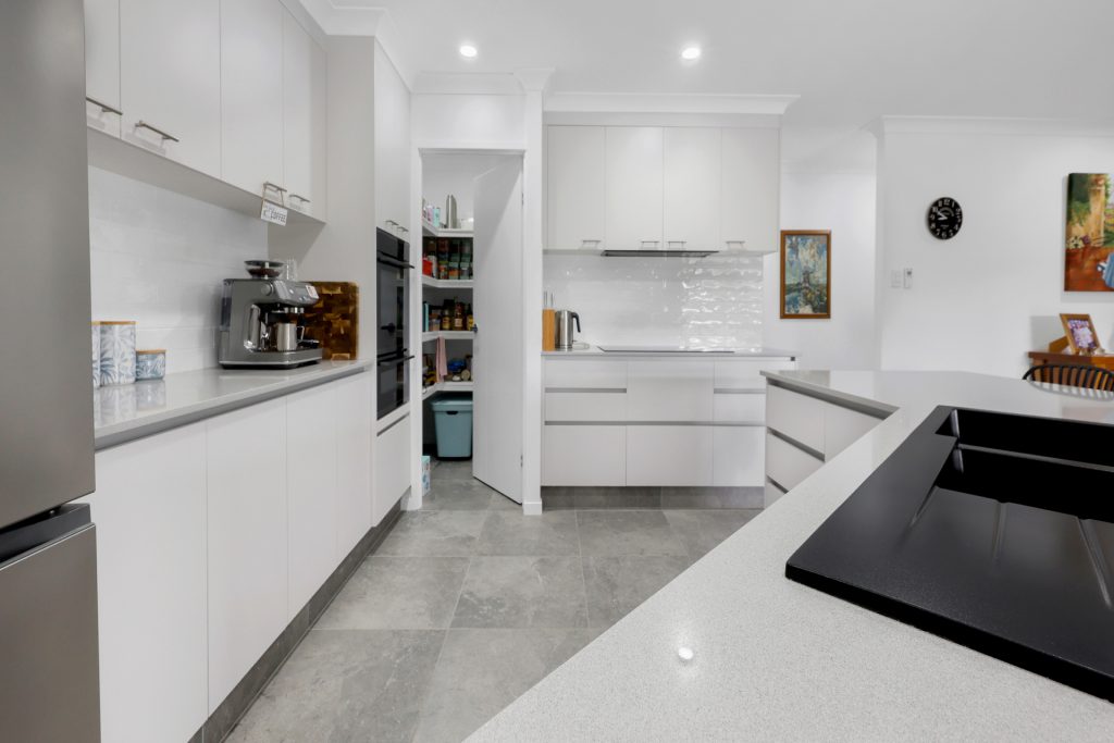 6 Panoramic Drive, Sarina, QLD 4737 AUS