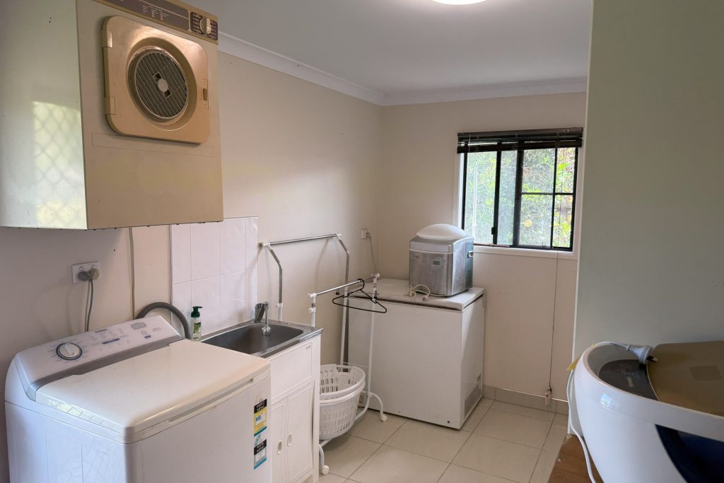 12 Rhapis Court, Andergrove, QLD 4740 AUS