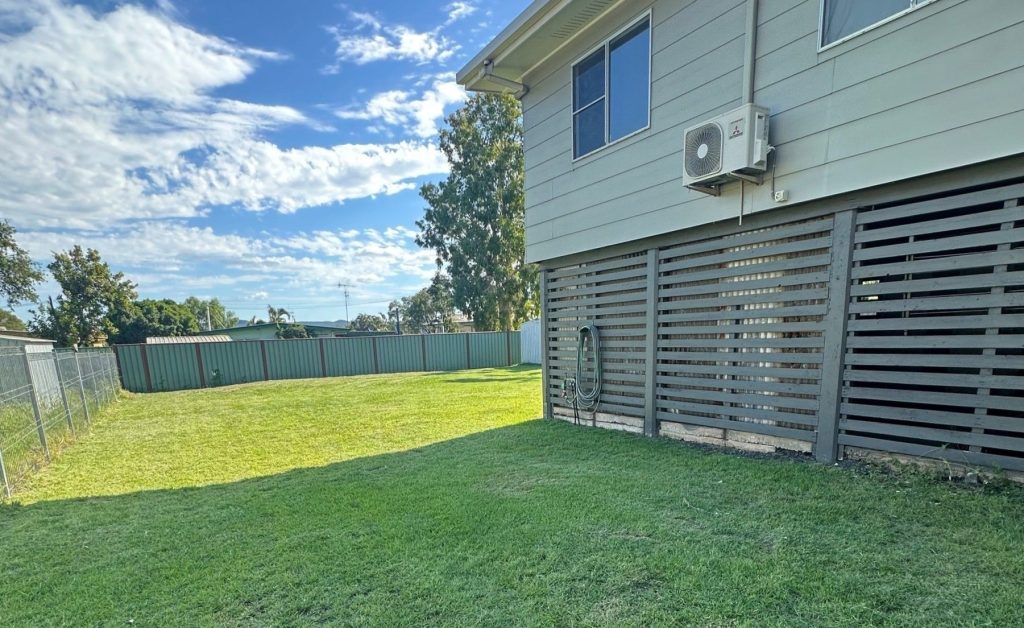 10 Fisher Street, Dysart, QLD 4745 AUS