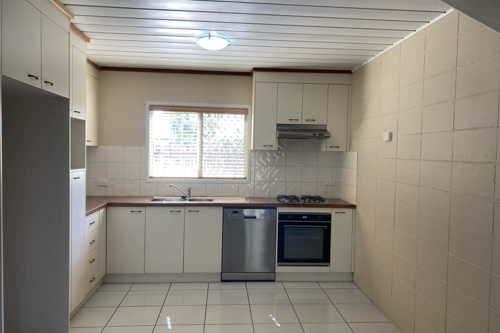 1/1 Adrian Street, South Mackay, QLD 4740 AUS