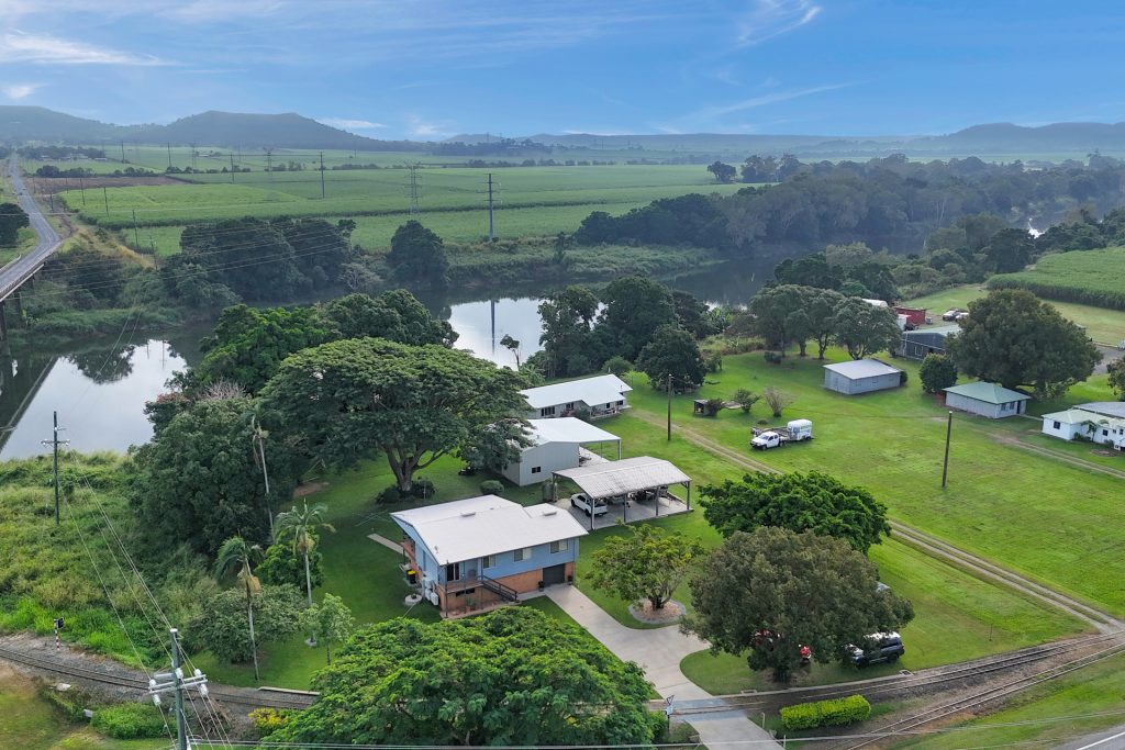 730 Mackay-Eungella Road, Pleystowe, QLD 4741 AUS