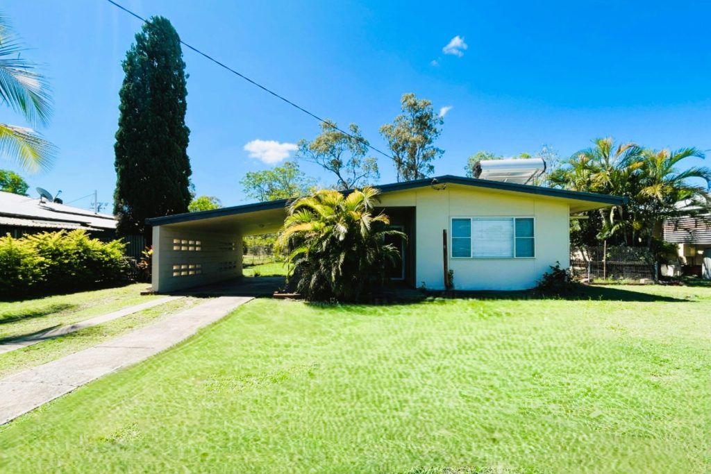 6 MacDonald Street, Dysart, QLD 4745 AUS