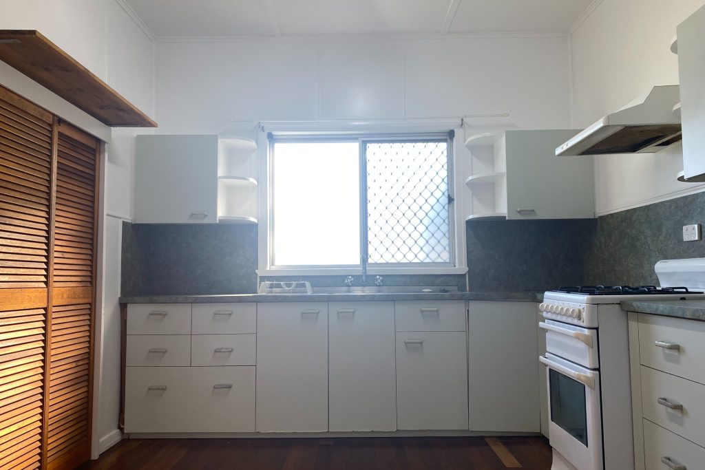 28 Dutton Street, Walkerston, QLD 4751 AUS