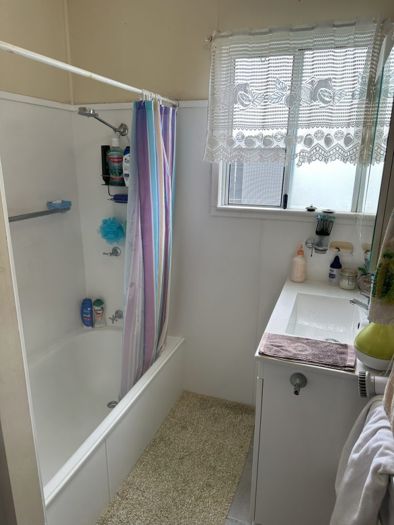 5 Lamb Street, South Mackay, QLD 4740 AUS