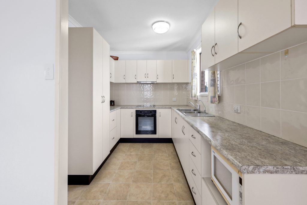 44 Lagoon Street, West Mackay, QLD 4740 AUS