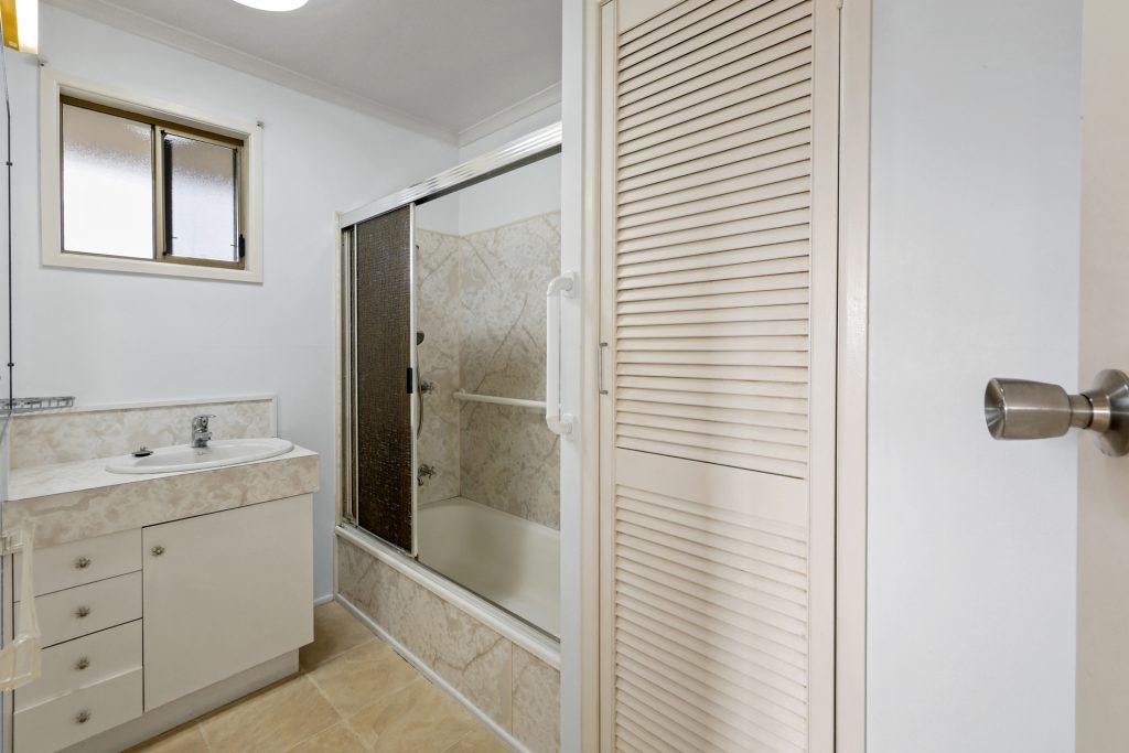 44 Lagoon Street, West Mackay, QLD 4740 AUS