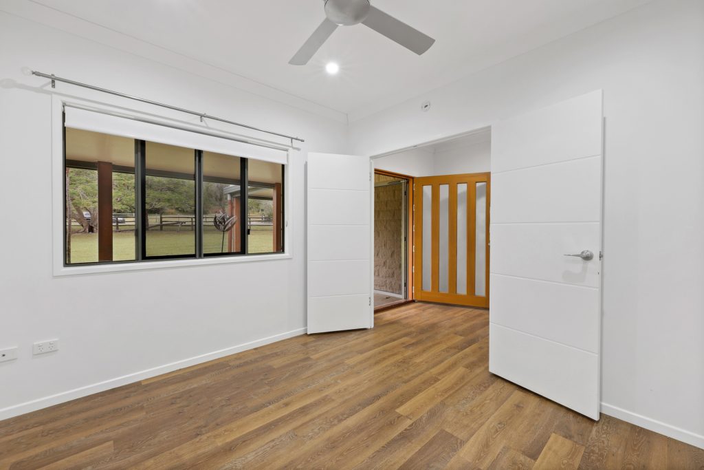 24 Anna Court, Oakenden, QLD 4741 AUS