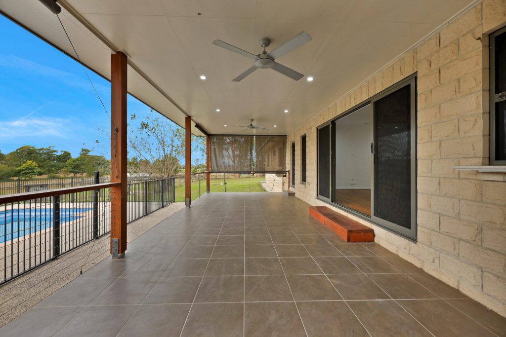 24 Anna Court, Oakenden, QLD 4741 AUS