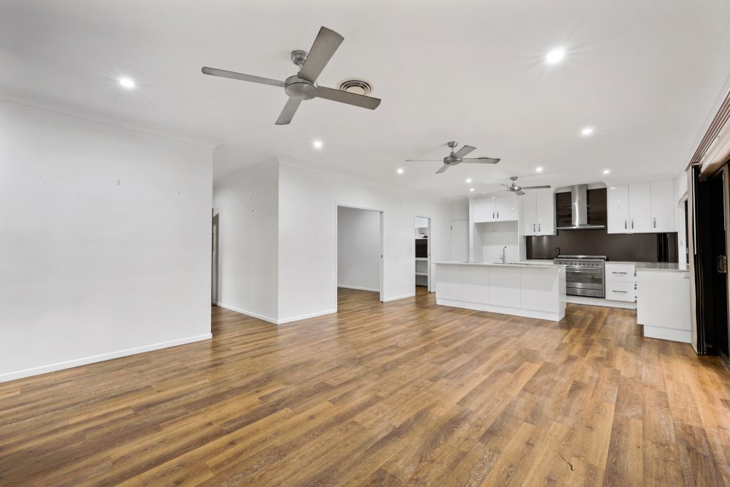 24 Anna Court, Oakenden, QLD 4741 AUS