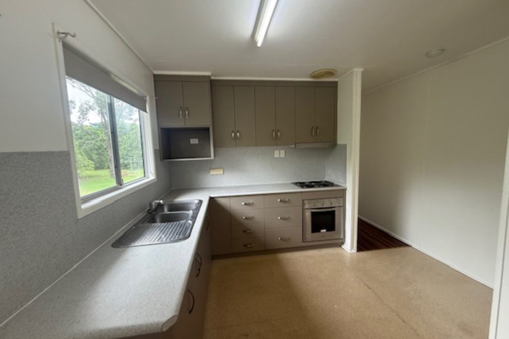 10 Patterson Street, Dysart, QLD 4745 AUS