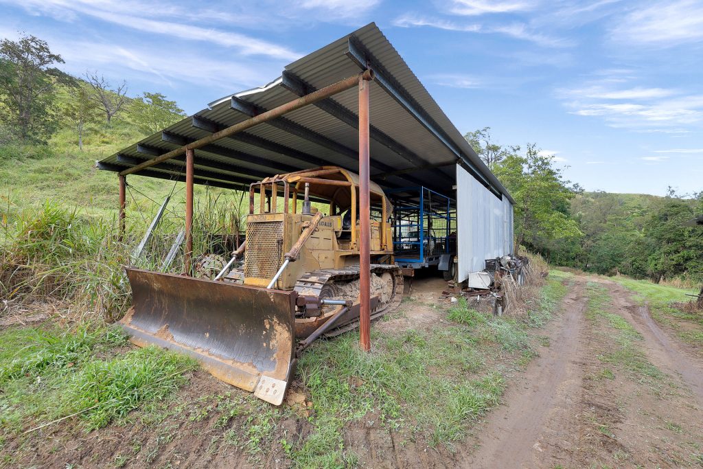 Seninis Road, Finch Hatton, QLD 4756 AUS