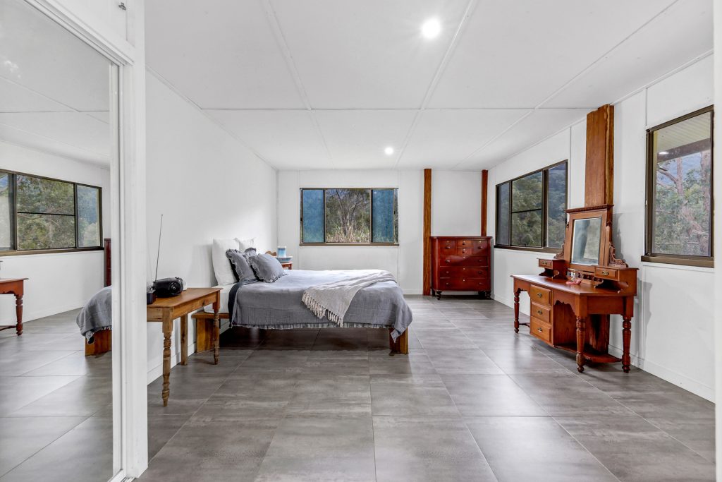 Seninis Road, Finch Hatton, QLD 4756 AUS