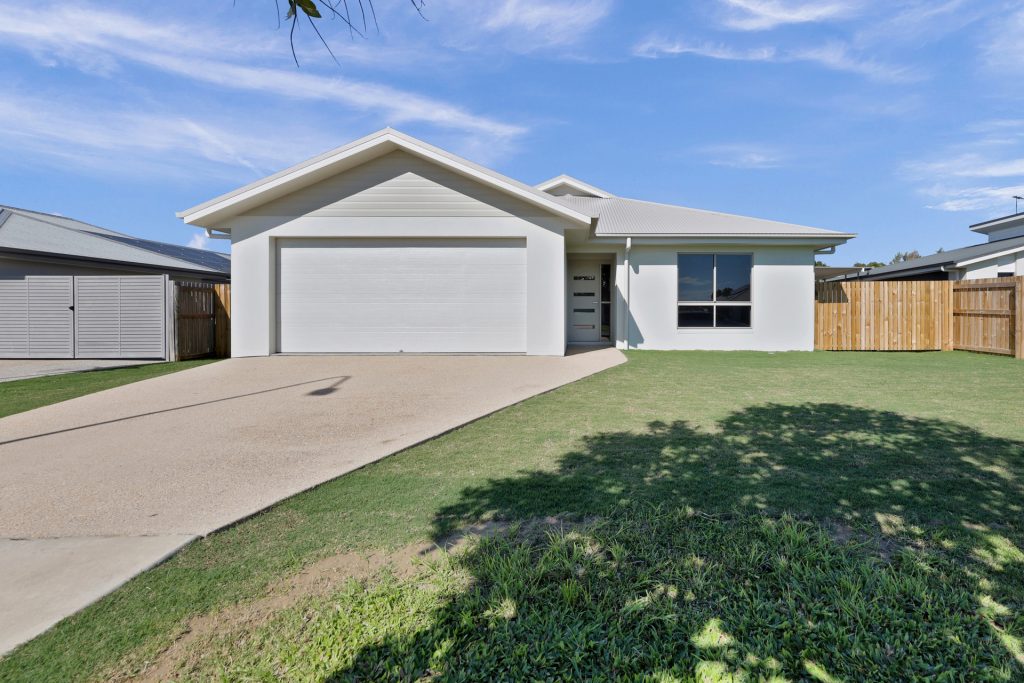 9,10,12 Barkeri Court, Rural View, QLD 4740 AUS