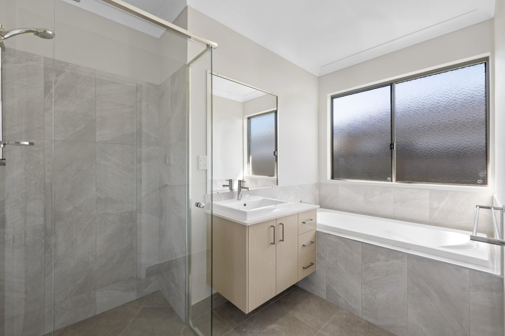 9,10,12 Barkeri Court, Rural View, QLD 4740 AUS