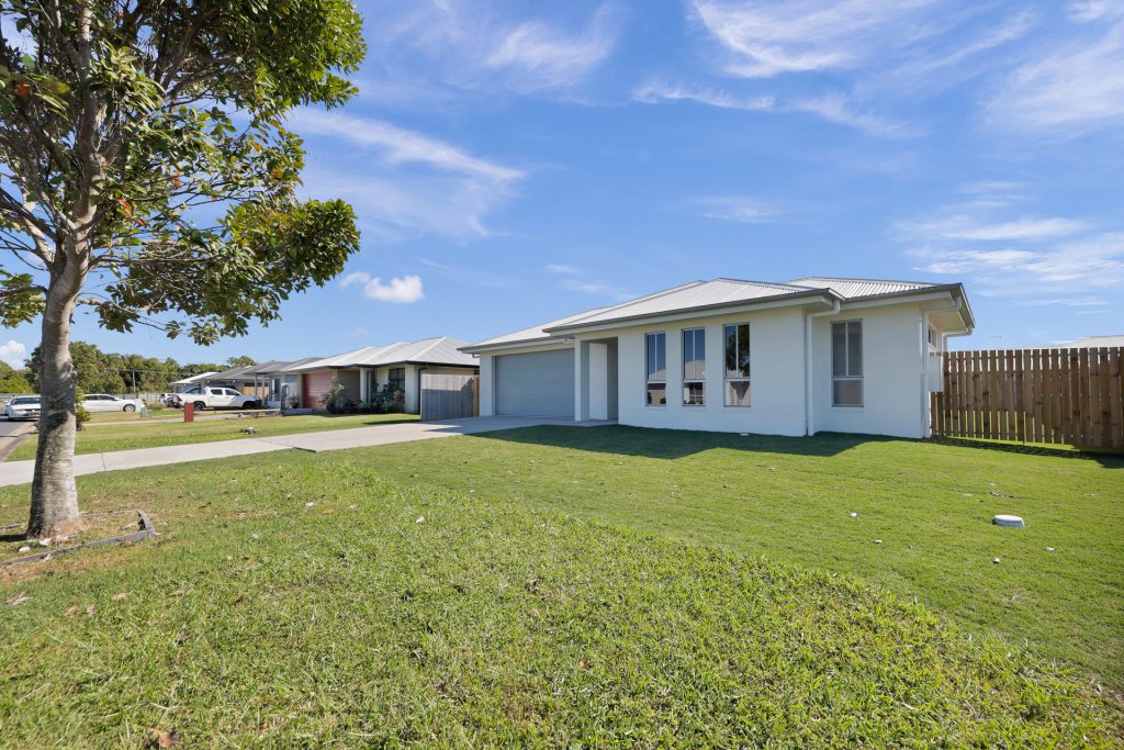 9,10,12 Barkeri Court, Rural View, QLD 4740 AUS