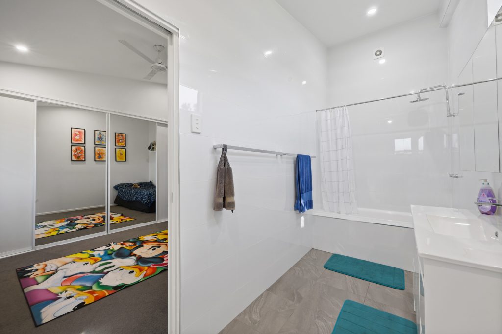 768 Sarina Beach Road, Sarina Beach, QLD 4737 AUS