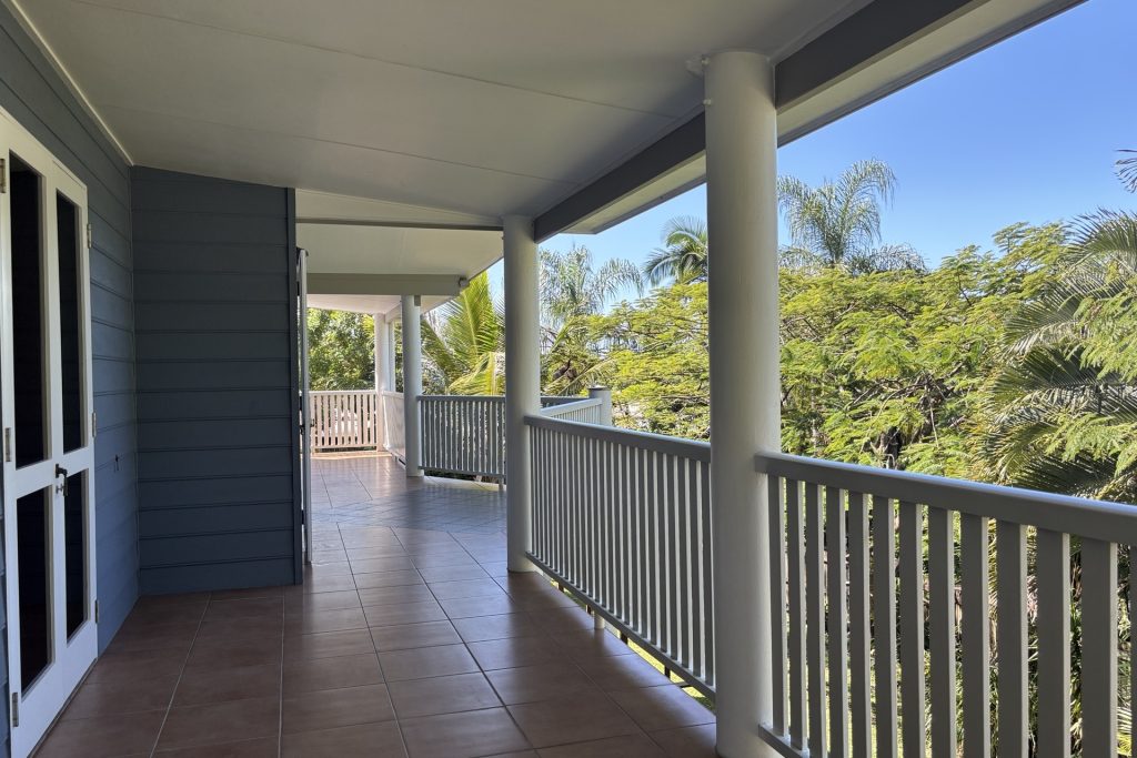 5 Woodlands Drive, Eimeo, QLD 4740 AUS