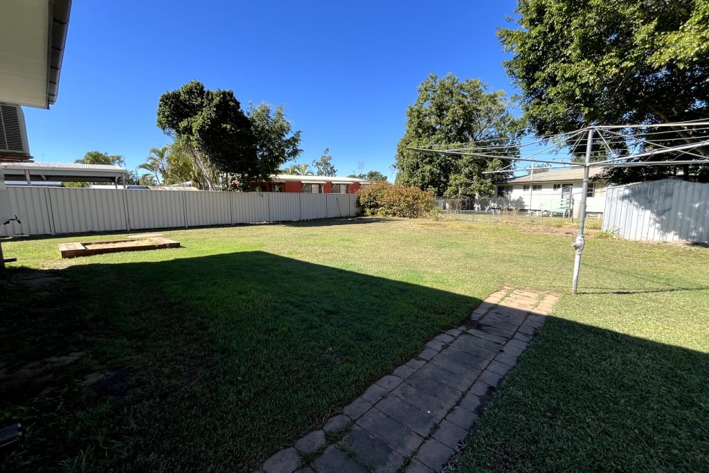 25 Menzies Street, Dysart, QLD 4745 AUS