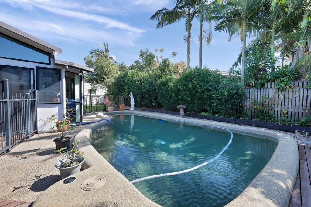 4 Greta Court, Beaconsfield, QLD 4740 AUS