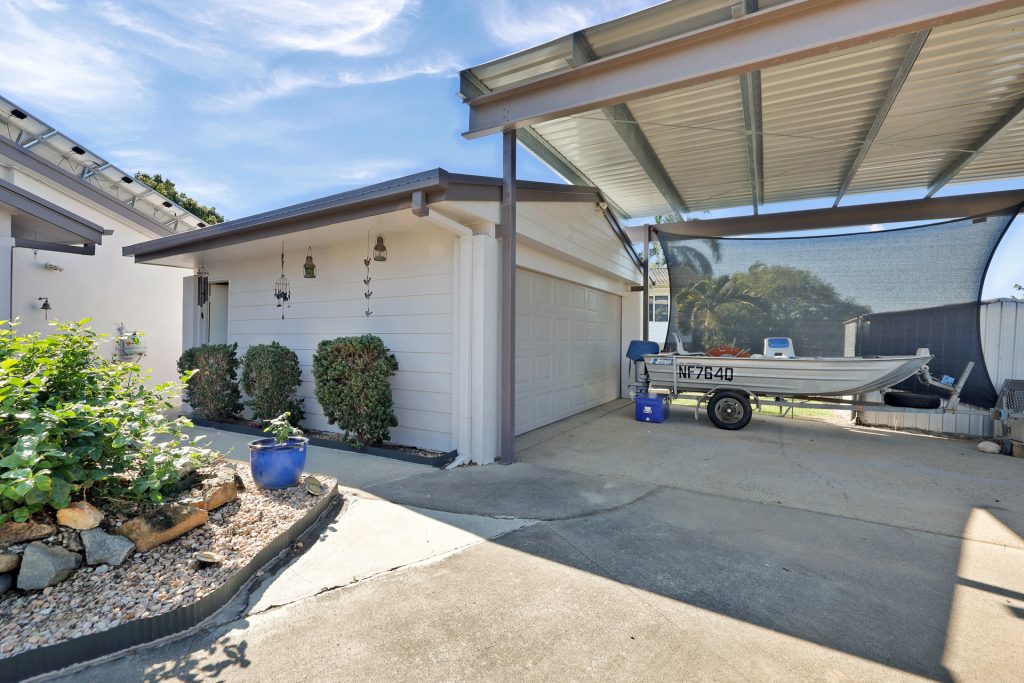 4 Greta Court, Beaconsfield, QLD 4740 AUS