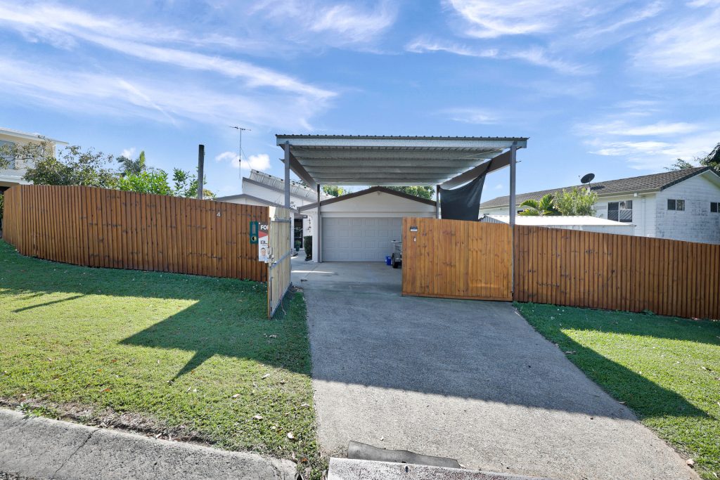 4 Greta Court, Beaconsfield, QLD 4740 AUS