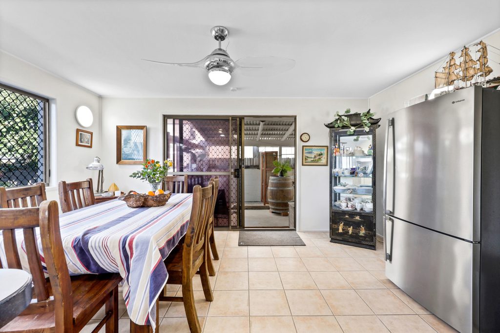 4 Greta Court, Beaconsfield, QLD 4740 AUS