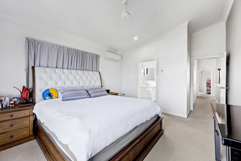 9 Vailala Rise, Rural View, QLD 4740 AUS