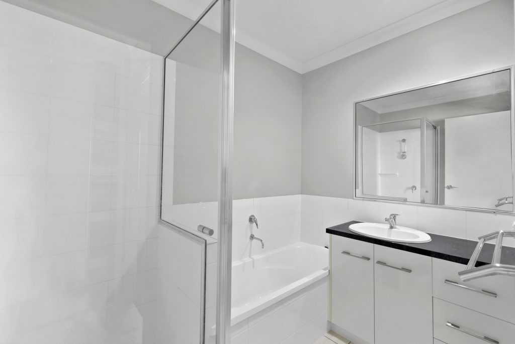 3 Fairway Drive, Bakers Creek, QLD 4740 AUS