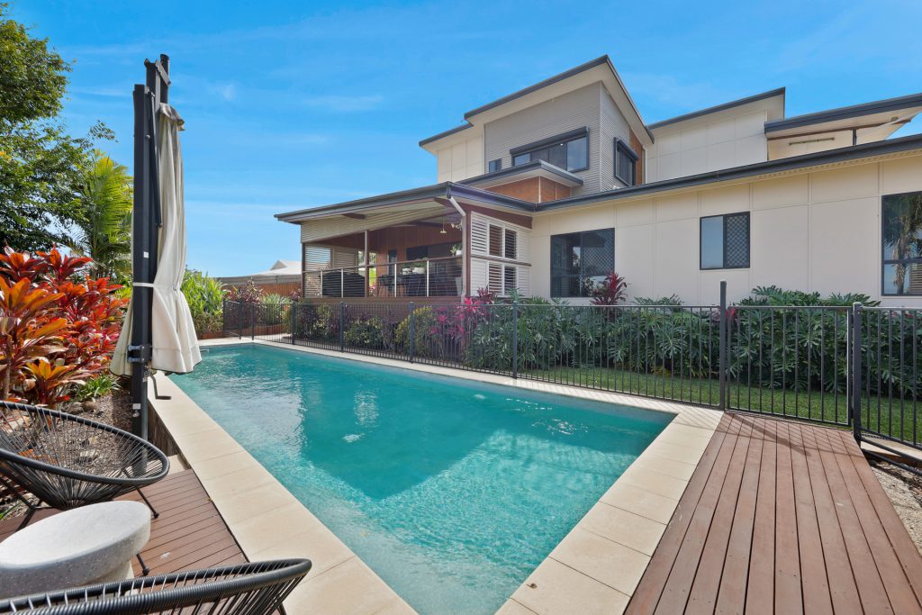 3 Coral Cove Court, Blacks Beach, QLD 4740 AUS