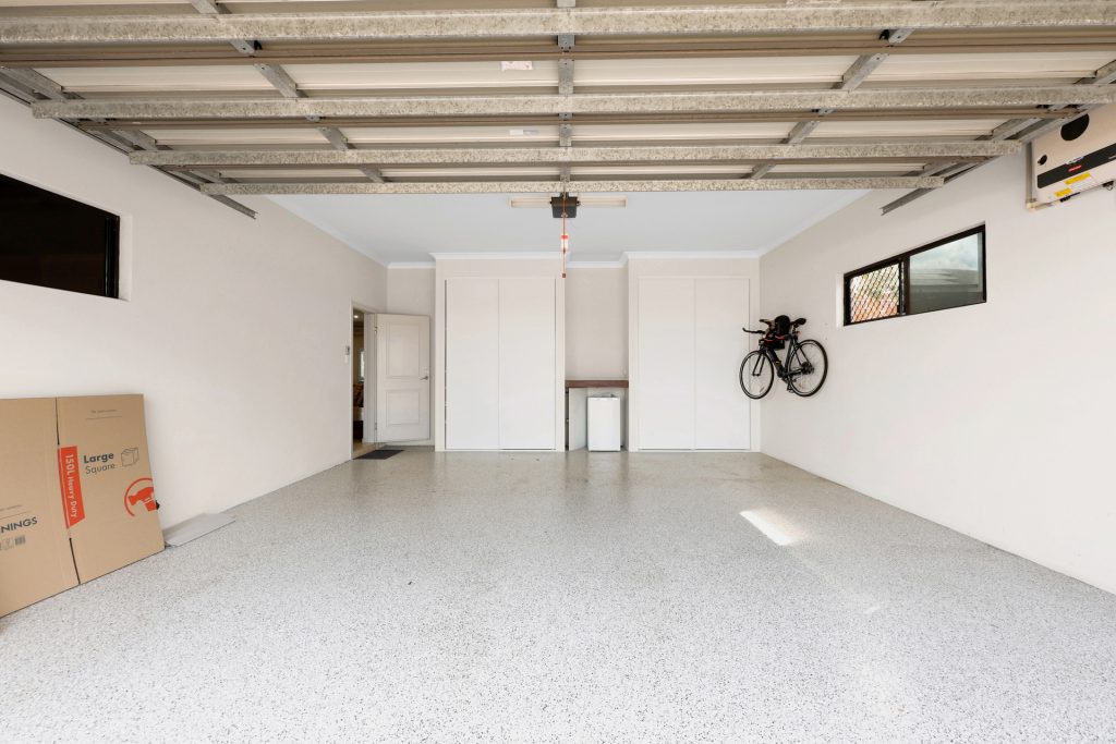 3 Coral Cove Court, Blacks Beach, QLD 4740 AUS