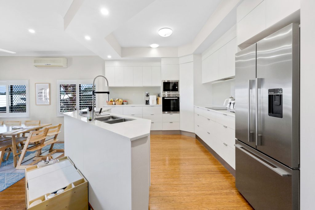 3 Coral Cove Court, Blacks Beach, QLD 4740 AUS